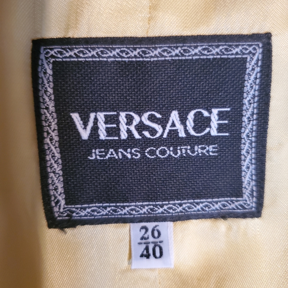 OUTSTANDING AUTHENTIC GIANNI VERSACE VINTAGE 3 PIE